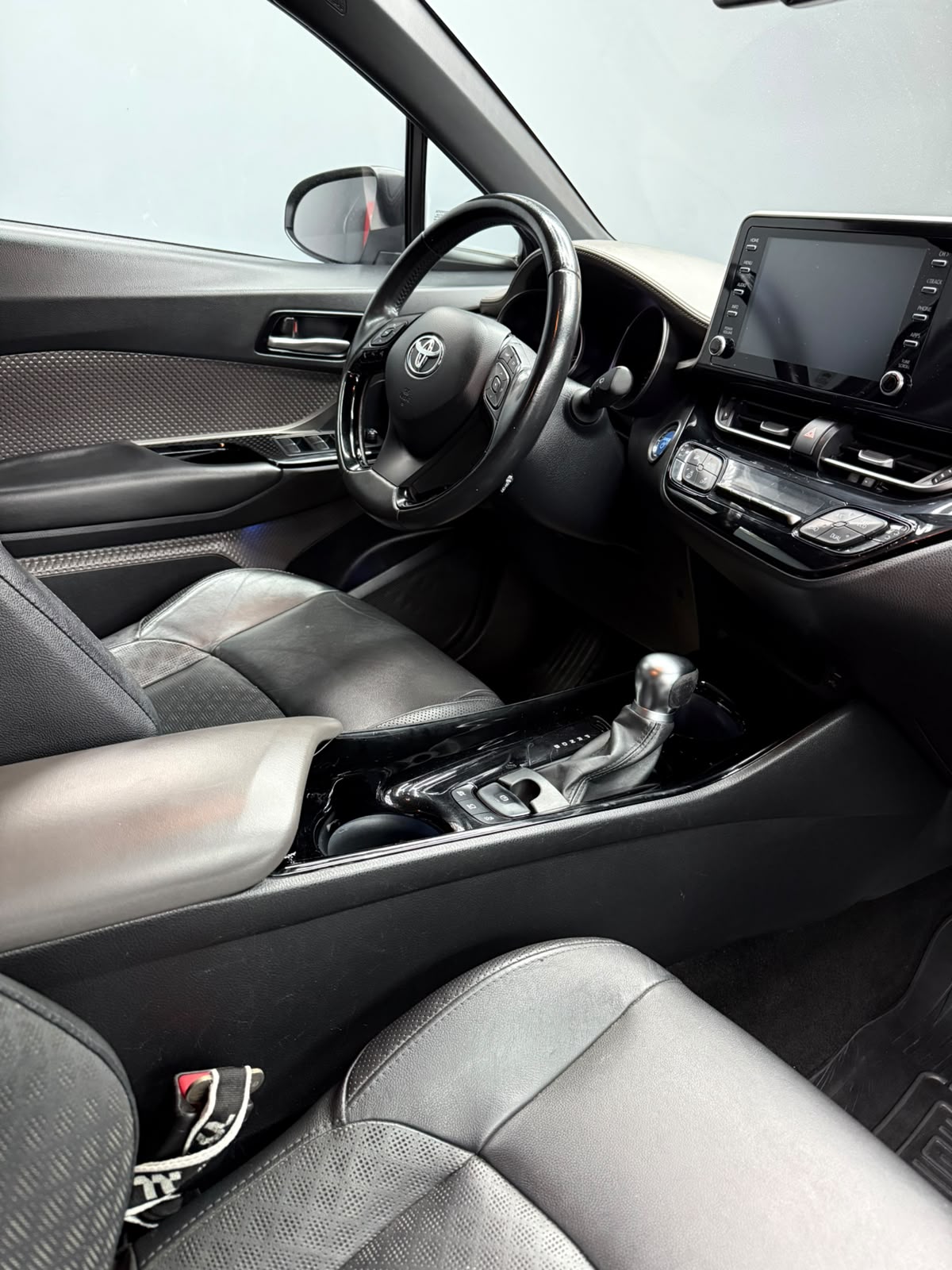 TOYOTA - C  -   HR   HYBRIDA  - AUTOMÁTICA - 2020